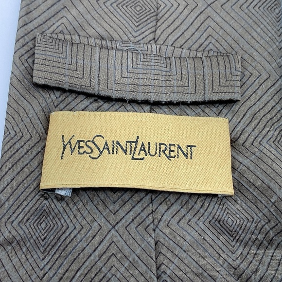 Yves Saint Laurent 100% Silk Tie in Pastel Brown - Picture 5 of 6